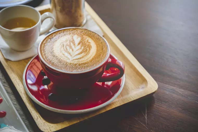 Où prendre un café latté entre copines à Nîmes ?, Nîmes, Valnat Créations