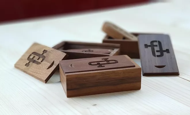 Personnalisation d'objets en bois, Nîmes, Valnat Créations